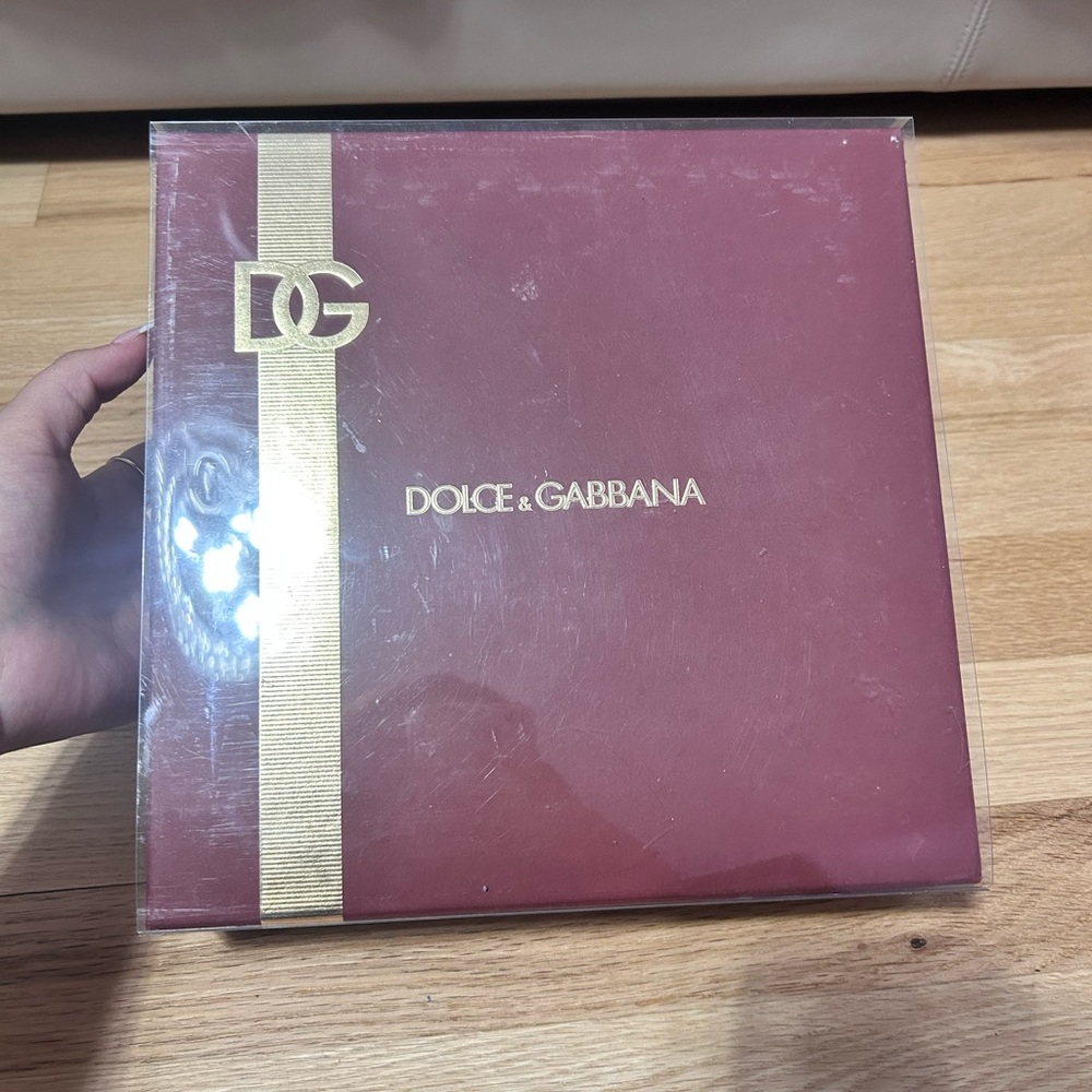 Dolce & Gabbana Gold and Red Gift Set